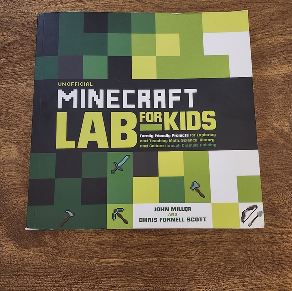 Minecraft Lab for Kids Book - Picture 1 of 8